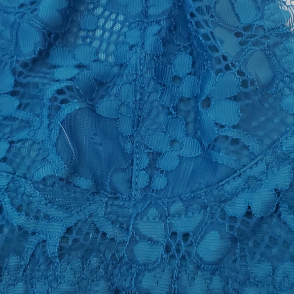 29. 🆕️ Free People Galloon Lace Halter - Picture 4 of 9